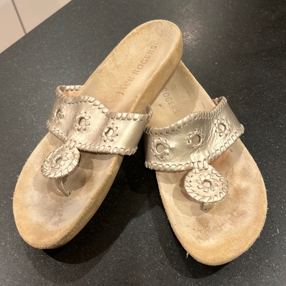Gold jack Rogers size 9 1/2